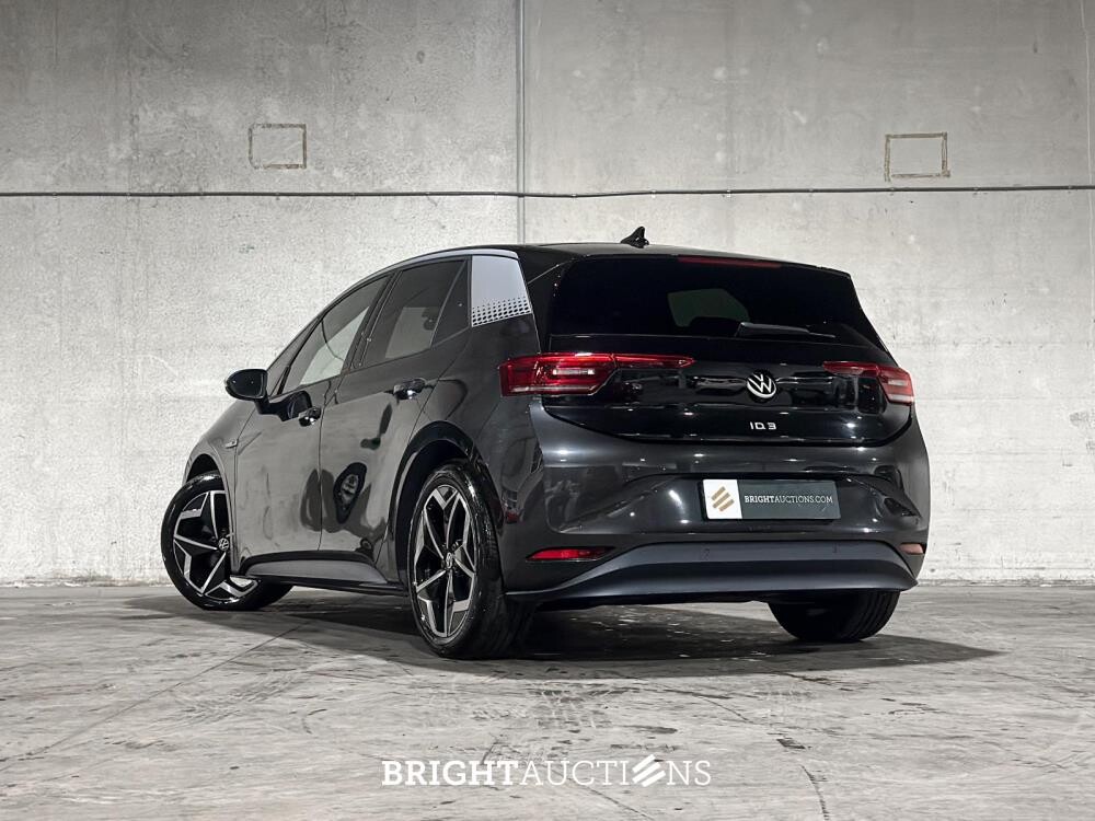 Volkswagen ID.3 First Plus 58 kWh 204pk 2020 (Origineel-NL + 1e Eigenaar), J-864-VJ