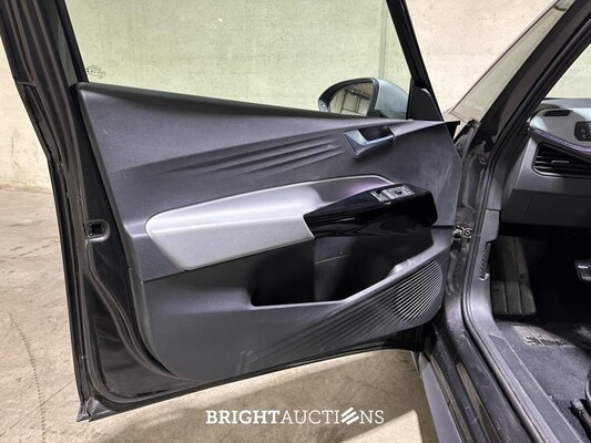 Volkswagen ID.3 First Plus 58 kWh 204pk 2020 (Origineel-NL + 1e Eigenaar), J-864-VJ