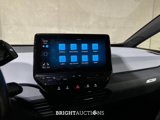 Volkswagen ID.3 First Plus 58 kWh 204pk 2020 (Origineel-NL + 1e Eigenaar), J-864-VJ