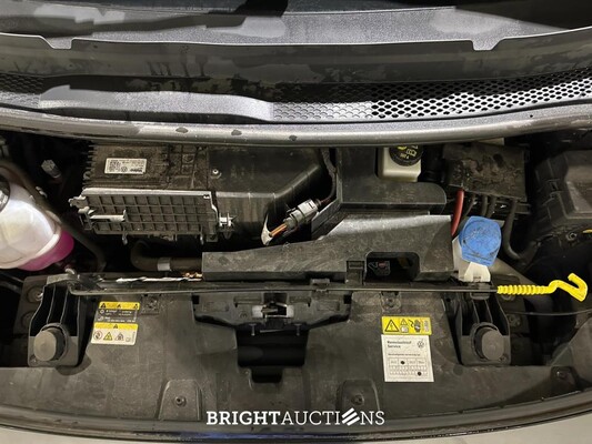 Volkswagen ID.3 First Plus 58 kWh 204pk 2020 (Origineel-NL + 1e Eigenaar), J-864-VJ