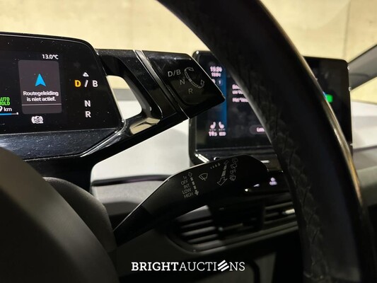 Volkswagen ID.3 First Plus 58 kWh 204pk 2020 (Origineel-NL + 1e Eigenaar), J-864-VJ