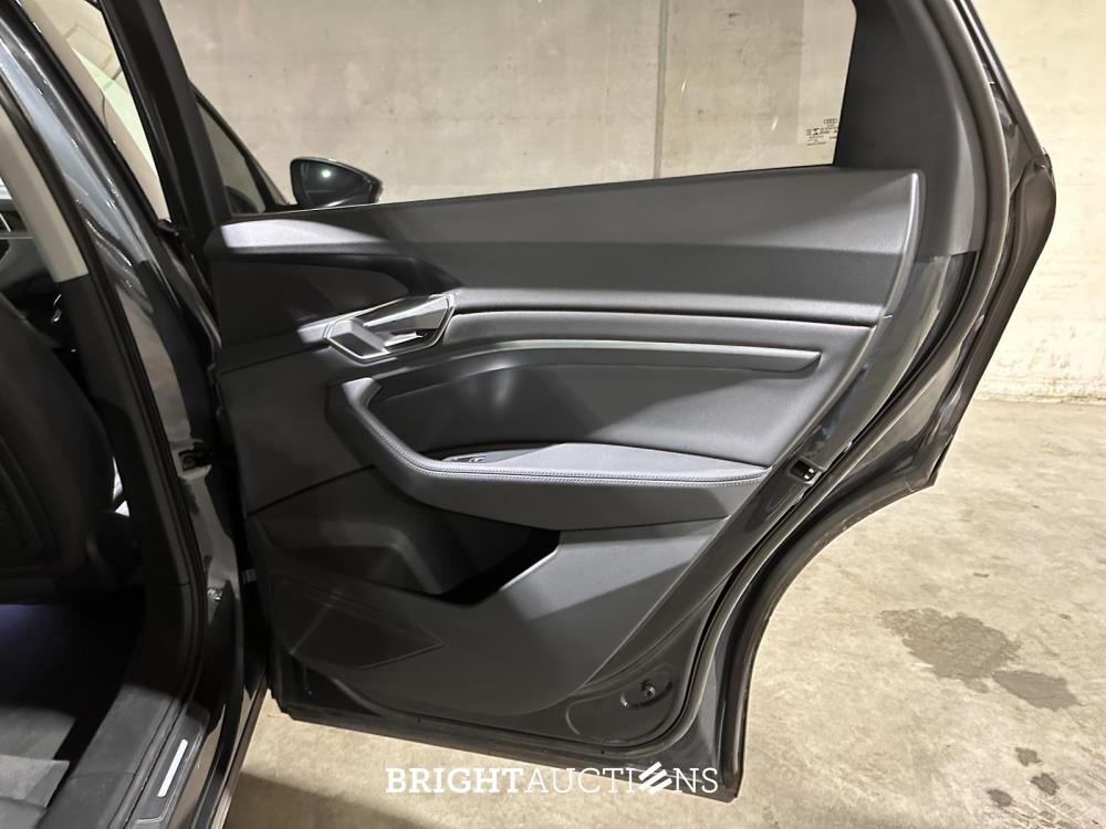 Audi e-tron 50 Quattro Business Edition Plus 71 kWh 313pk 2020 (Origineel-NL + 1e Eigenaar), K-649-JJ