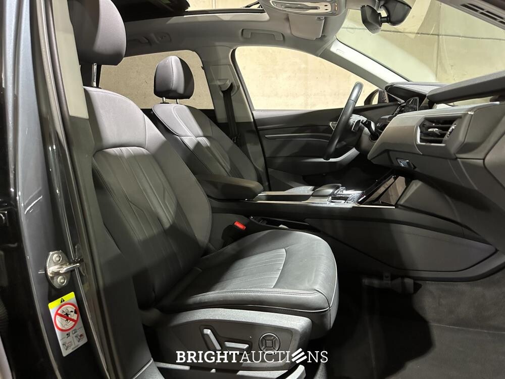 Audi e-tron 50 Quattro Business Edition Plus 71 kWh 313pk 2020 (Origineel-NL + 1e Eigenaar), K-649-JJ