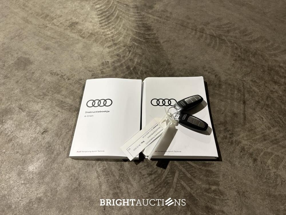 Audi e-tron 50 Quattro Business Edition Plus 71 kWh 313pk 2020 (Origineel-NL + 1e Eigenaar), K-649-JJ