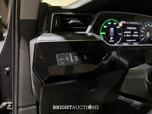 Audi e-tron 50 Quattro Business Edition Plus 71 kWh 313pk 2020 (Origineel-NL + 1e Eigenaar), K-649-JJ