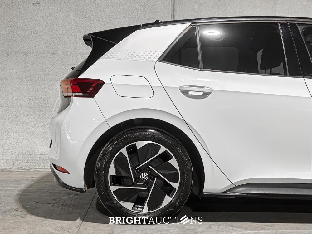 Volkswagen ID.3 First 58 kWh 204pk 2020 (Origineel-NL + 1e Eigenaar), J-473-ZZ
