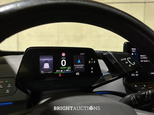 Volkswagen ID.3 First 58 kWh 204pk 2020 (Origineel-NL + 1e Eigenaar), J-473-ZZ