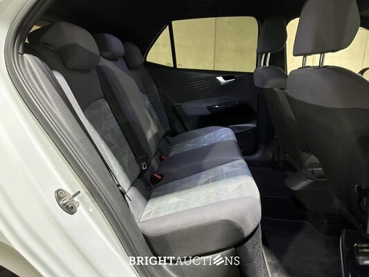 Volkswagen ID.3 First 58 kWh 204pk 2020 (Origineel-NL + 1e Eigenaar), J-473-ZZ