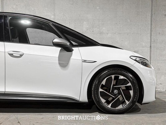 Volkswagen ID.3 First 58 kWh 204pk 2020 (Origineel-NL + 1e Eigenaar), J-473-ZZ