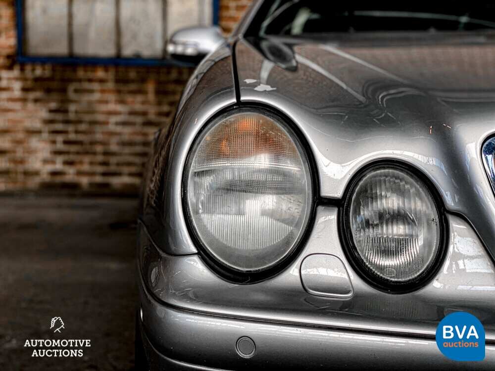 Mercedes-Benz CLK200 AMG Elegance Coupé 136pk 2000 CLK-klasse, 12-FK-XL