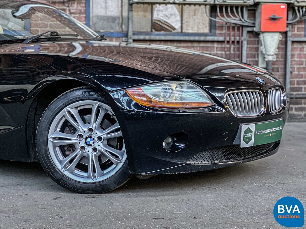 BMW Z4 Roadster 3.0i 6 Cilinder 231pk 2003