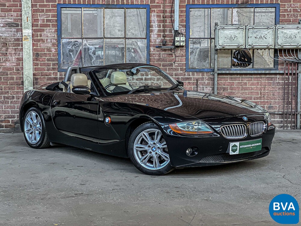 BMW Z4 Roadster 3.0i 6 Cilinder 231pk 2003