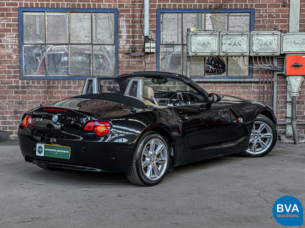 BMW Z4 Roadster 3.0i 6 Cilinder 231pk 2003