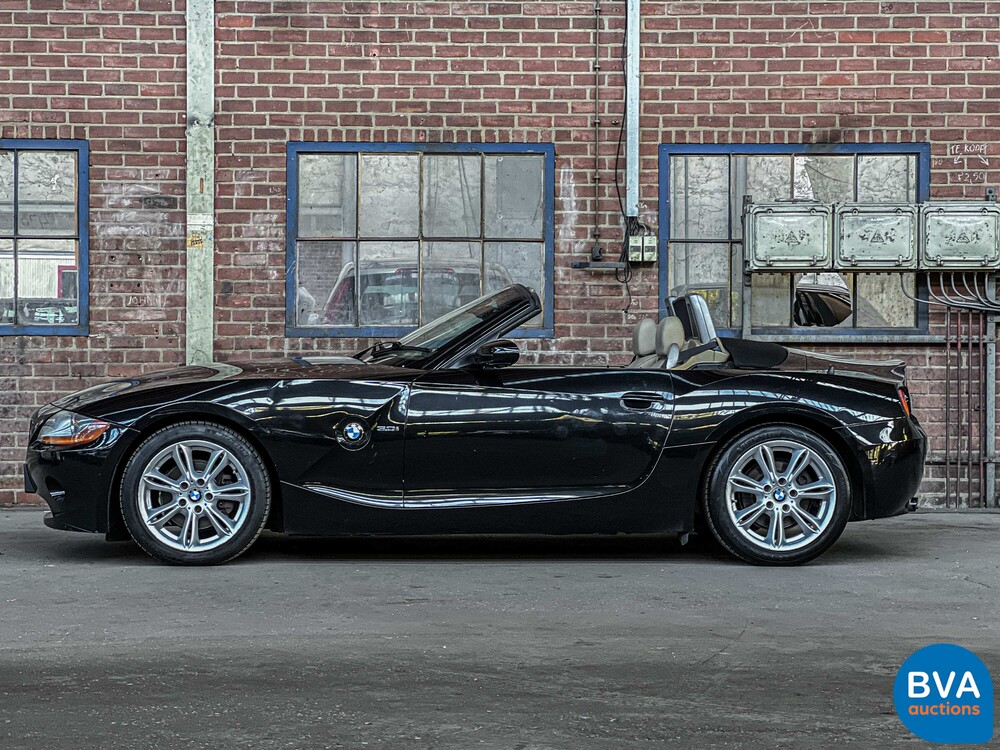 BMW Z4 Roadster 3.0i 6 Cilinder 231pk 2003