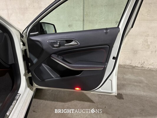 Mercedes-Benz A45 AMG 4Matic 381pk 2015 A-Klasse