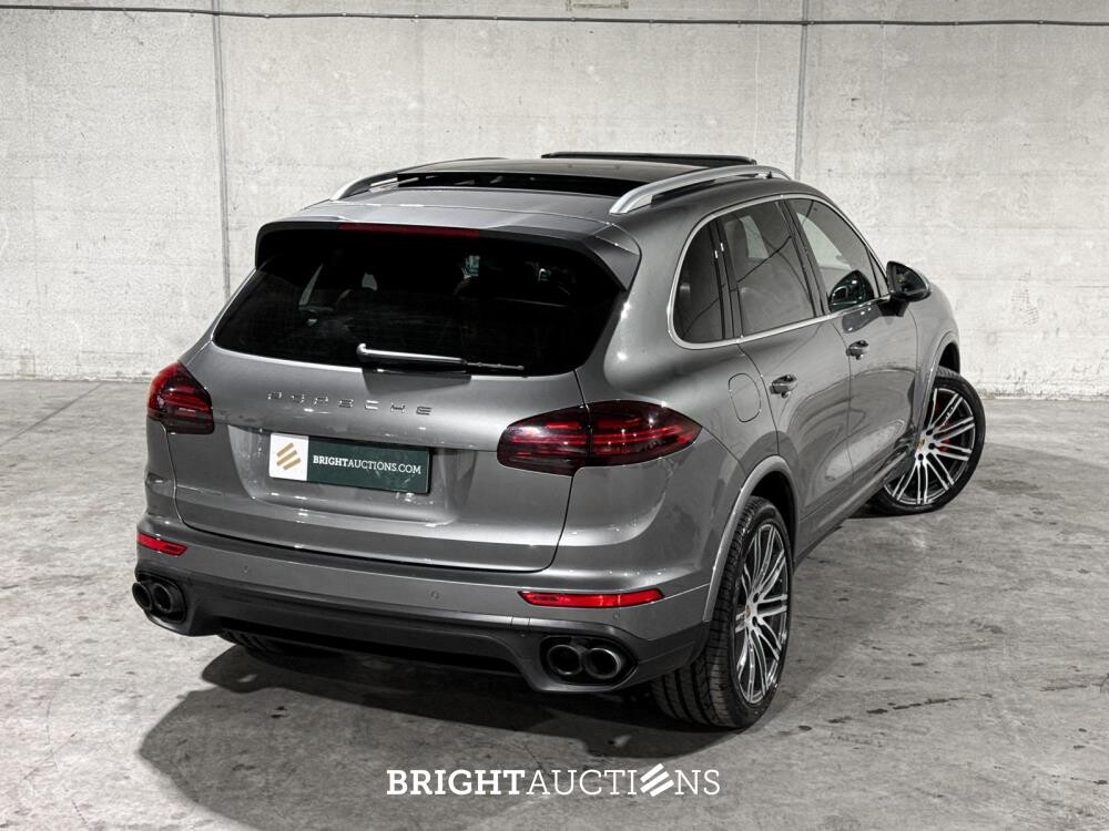 Porsche Cayenne Turbo 4.8 V8 520pk 2017 Sport-Chrono
