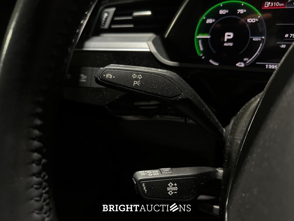 Audi e-tron 55 Quattro 95 kWh 360hp 2019 (Original-NL), G-426-HT