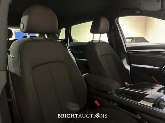 Audi e-tron 55 Quattro 95 kWh 360pk 2019 (Origineel-NL), G-426-HT