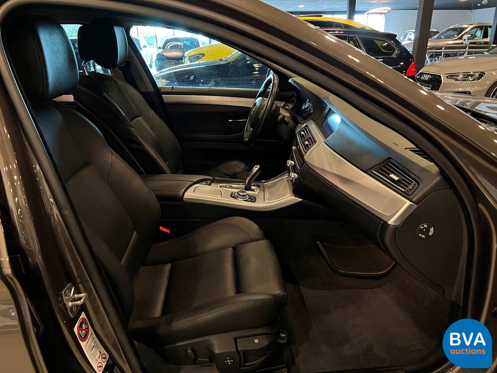 BMW 530i High Executive Touring 5er Serie 272 PS 2012, 7-SJV-26.