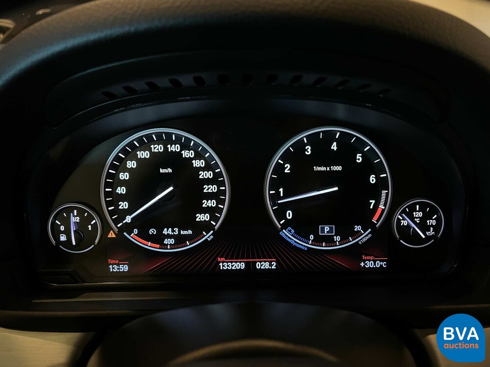 BMW 530i High Executive Touring 5er Serie 272 PS 2012, 7-SJV-26.