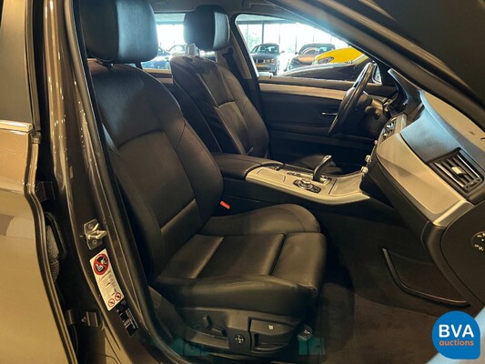 BMW 530i High Executive Touring 5-serie 272pk 2012, 7-SJV-26