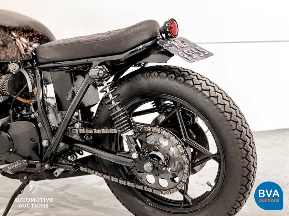 Suzuki GS750 Cafe Racer 63 PS 1977, XZ-95-55.