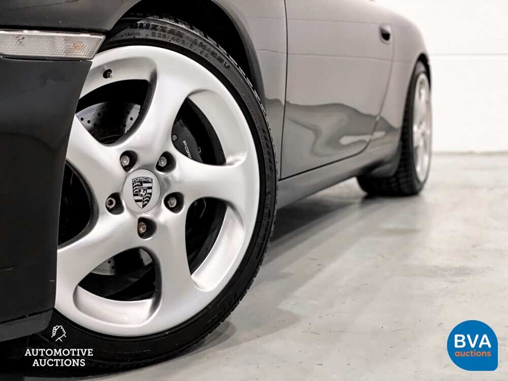 Porsche 911 Carrera 3.4 Coupé 300 PS 2000, 19-FZ-LD.