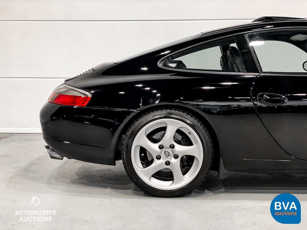 Porsche 911 Carrera 3.4 Coupé 300 PS 2000, 19-FZ-LD.