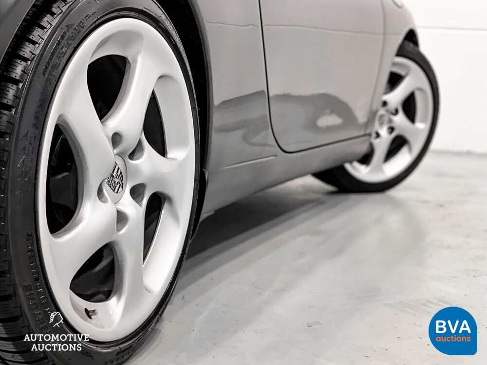 Porsche 911 Carrera 3.4 Coupé 300 PS 2000, 19-FZ-LD.