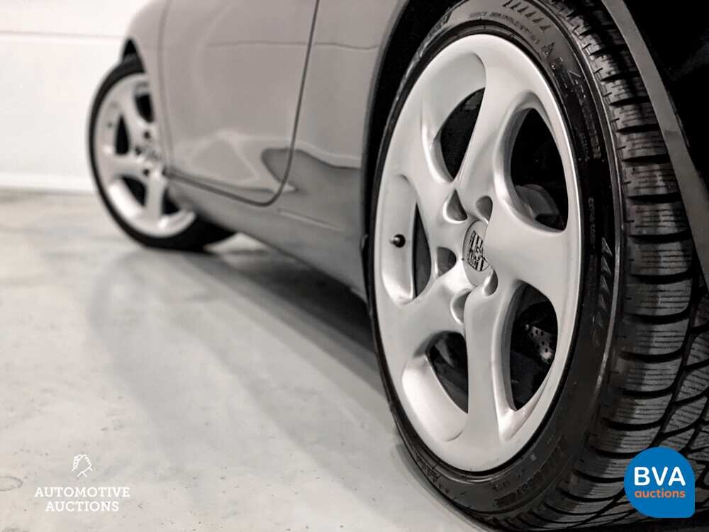 Porsche 911 Carrera 3.4 Coupé 300 PS 2000, 19-FZ-LD.