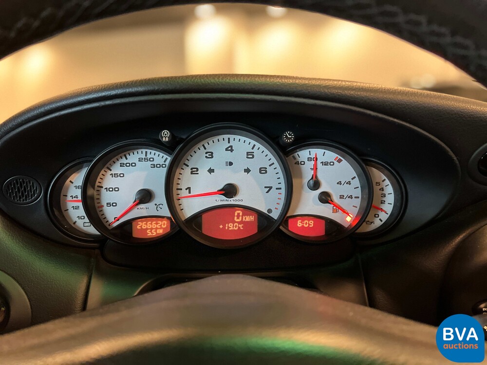 Porsche 911 Carrera 3.4 Coupé 300 PS 2000, 19-FZ-LD.