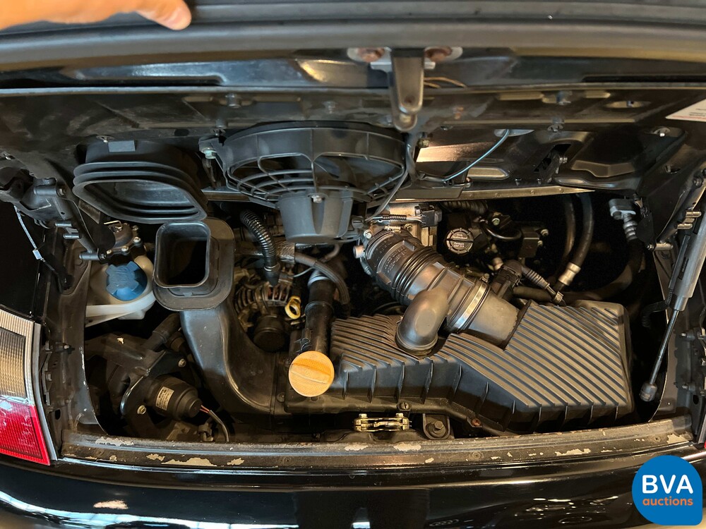 Porsche 911 Carrera 3.4 Coupé 300 PS 2000, 19-FZ-LD.