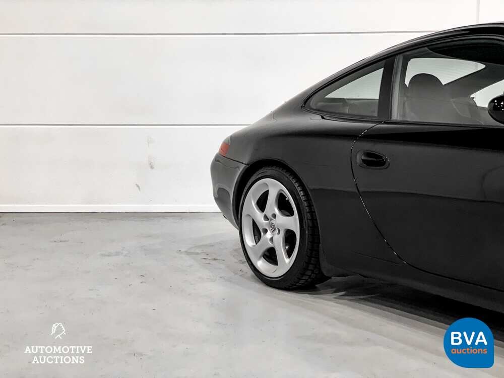 Porsche 911 Carrera 3.4 Coupé 300 PS 2000, 19-FZ-LD.