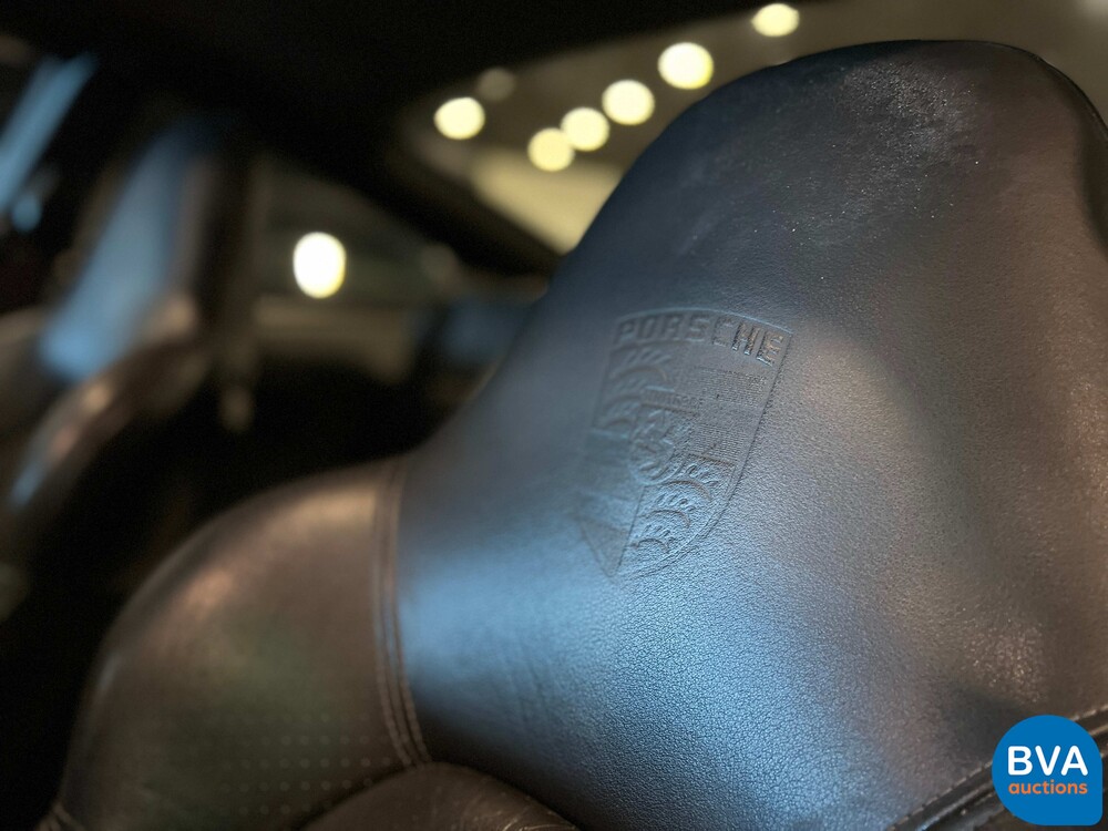 Porsche 911 Carrera 3.4 Coupé 300 PS 2000, 19-FZ-LD.