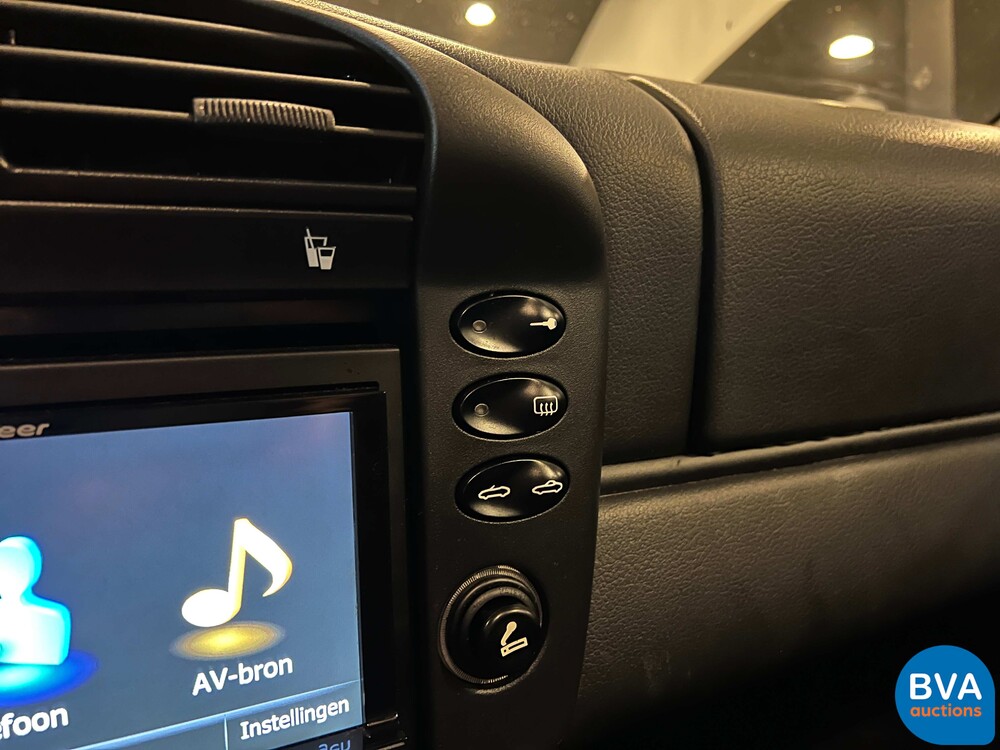 Porsche 911 Carrera 3.4 Coupé 300 PS 2000, 19-FZ-LD.