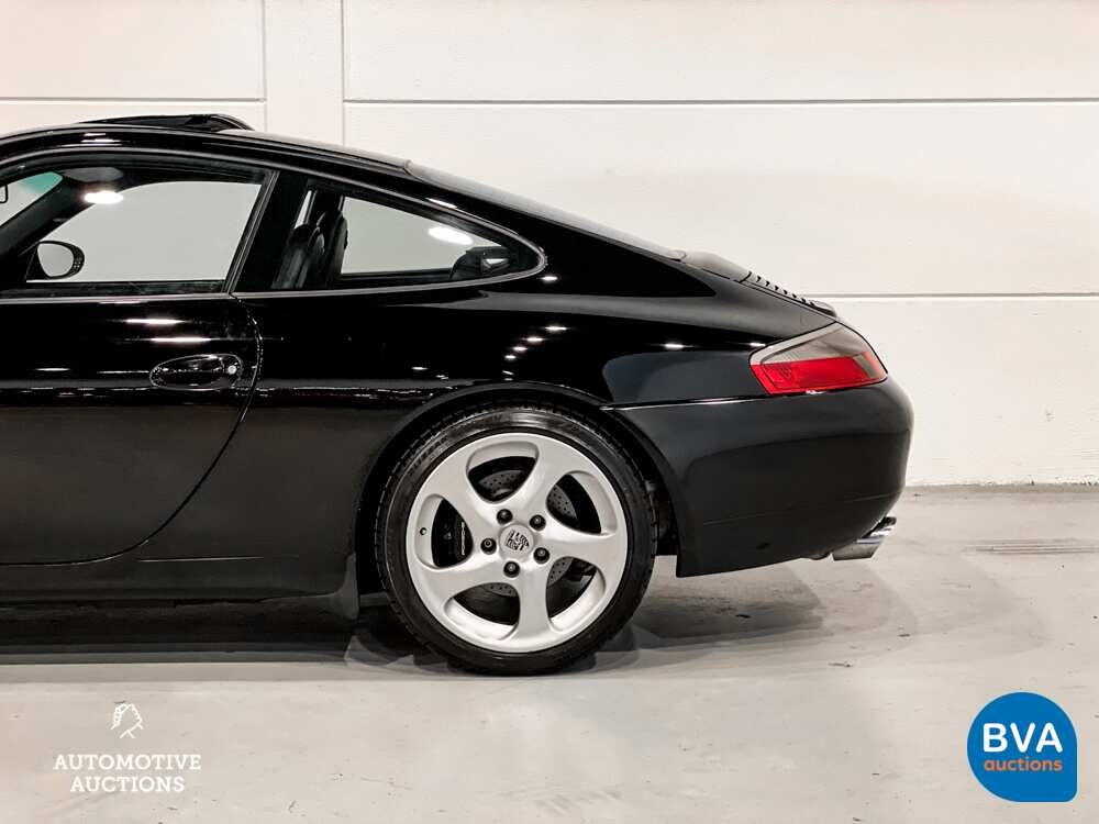 Porsche 911 Carrera 3.4 Coupé 300 PS 2000, 19-FZ-LD.