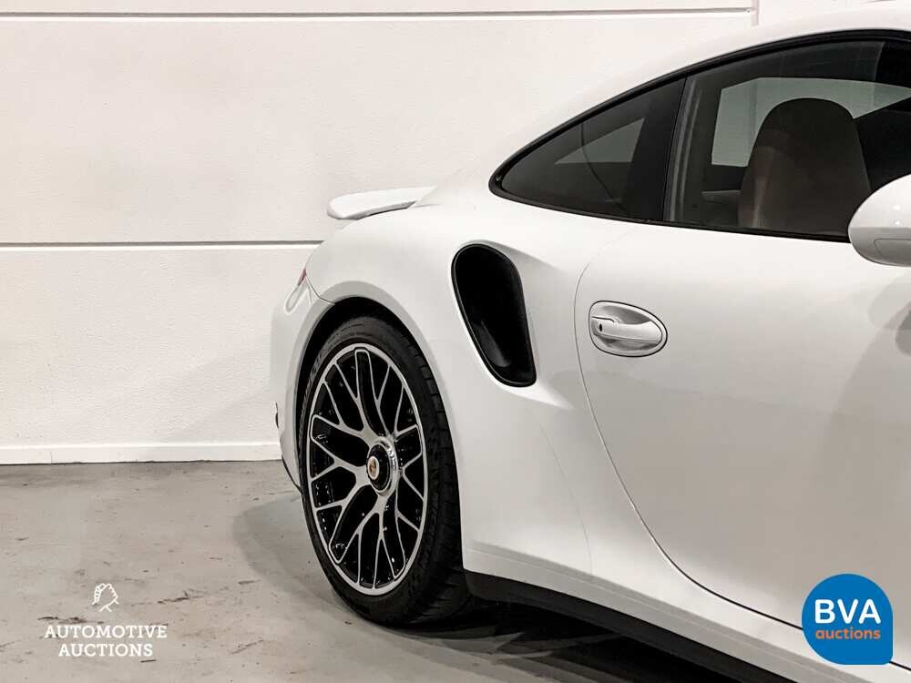 Porsche 911 Turbo S 991 SportChrono 560PS 2014.