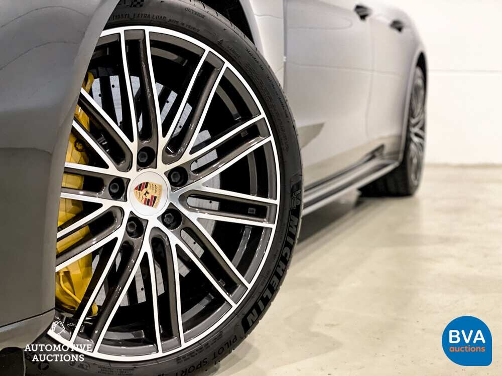 Porsche Panamera Turbo S E-Hybrid 4.0 V8 SportChrono 680hp 2018 -Org. NL-, RR-712-R.