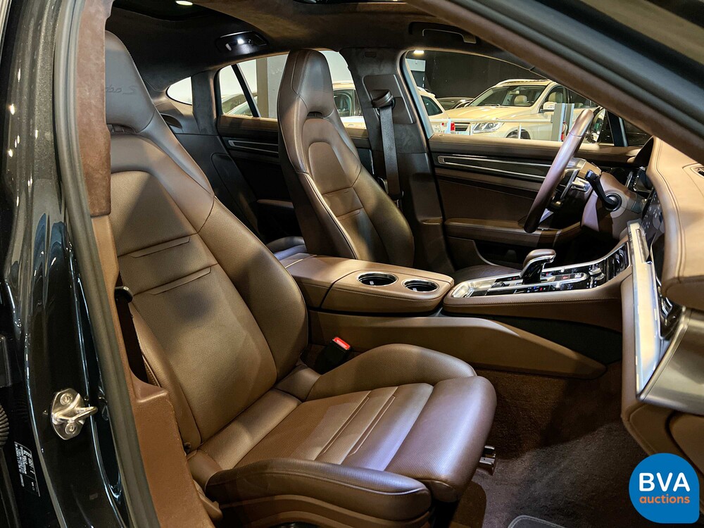 Porsche Panamera Turbo S E-Hybrid 4.0 V8 SportChrono 680hp 2018 -Org. NL-, RR-712-R.