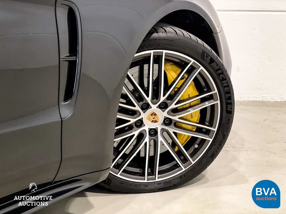 Porsche Panamera Turbo S E-Hybrid 4.0 V8 SportChrono 680hp 2018 -Org. NL-, RR-712-R.