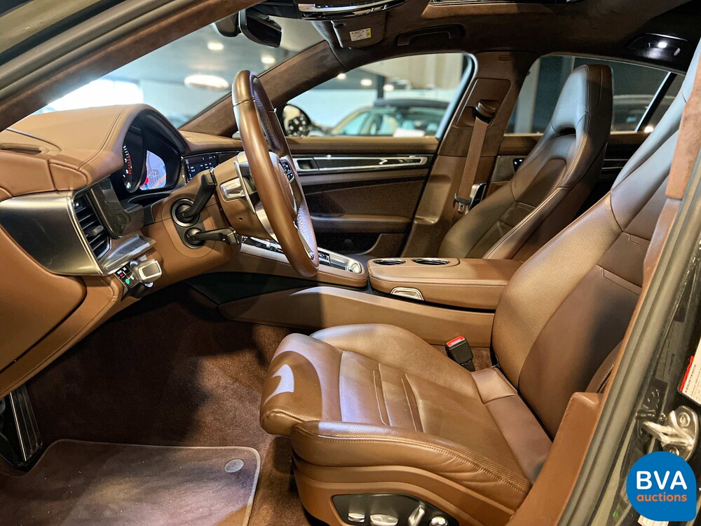 Porsche Panamera Turbo S E-Hybrid 4.0 V8 SportChrono 680hp 2018 -Org. NL-, RR-712-R.