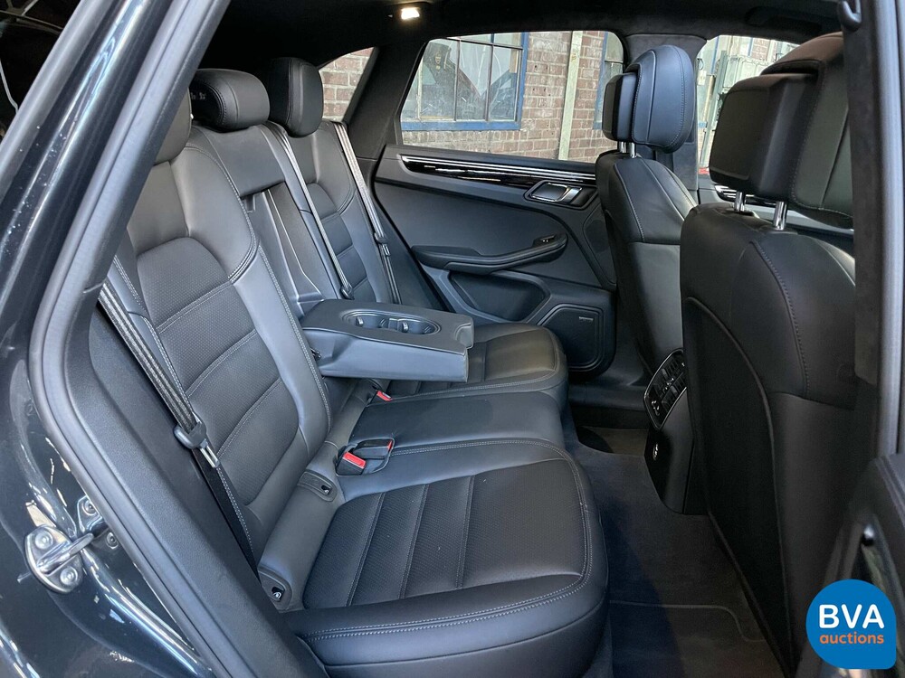 Porsche Macan Turbo 2.9 SportChrono 441pk 2020, J-177-TT