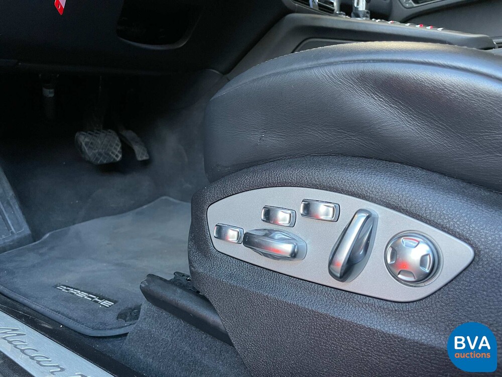 Porsche Macan Turbo 2.9 SportChrono 441pk 2020, J-177-TT