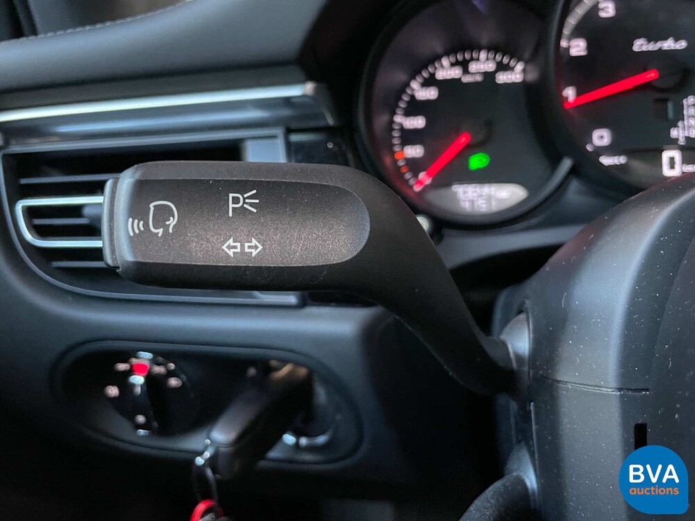 Porsche Macan Turbo 2.9 SportChrono 441pk 2020, J-177-TT