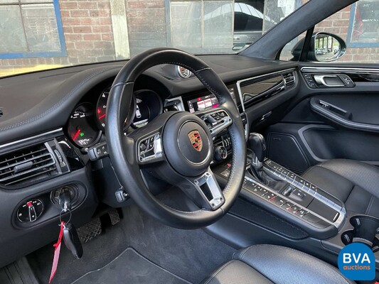 Porsche Macan Turbo 2.9 SportChrono 441pk 2020, J-177-TT