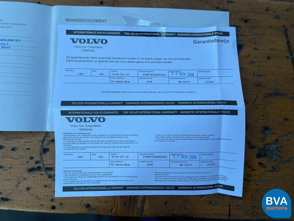 Volvo V40 2.0 D2 Nordic+ 120hp 2016, KT-159-F Orig. NL.