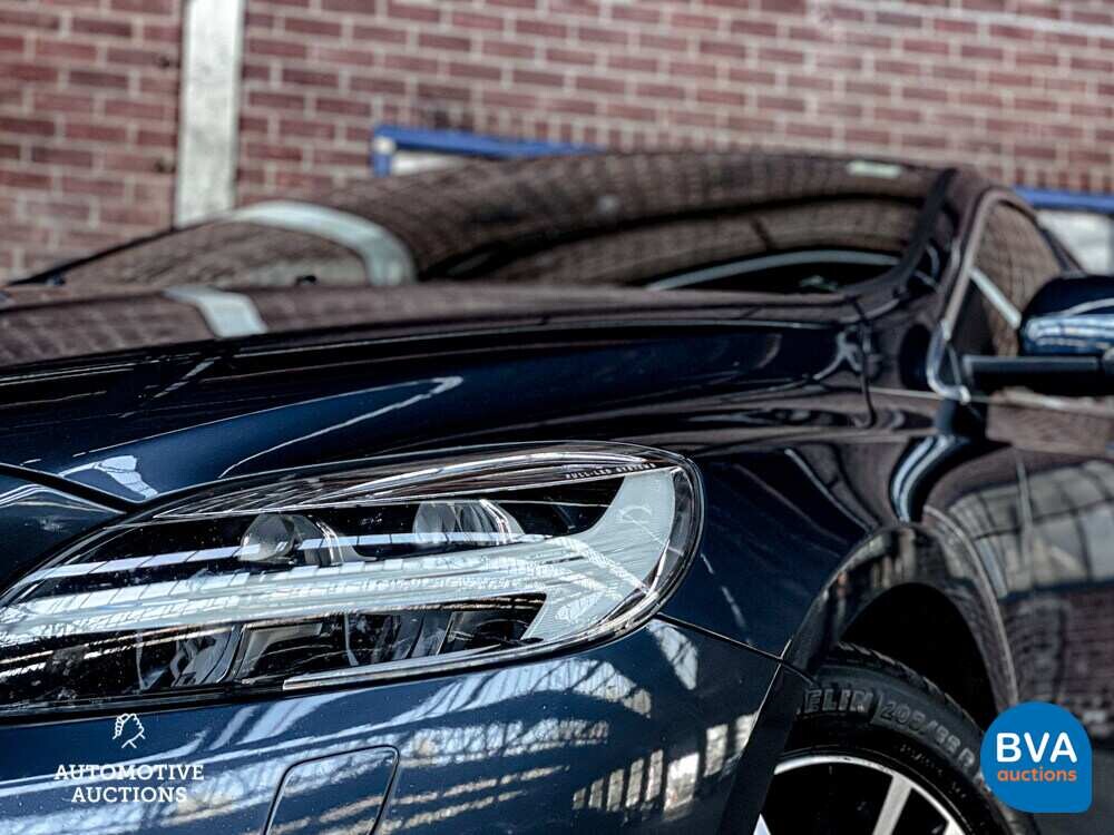 Volvo V40 2.0 D2 Nordic+ 120pk 2016, KT-159-F Orig. NL