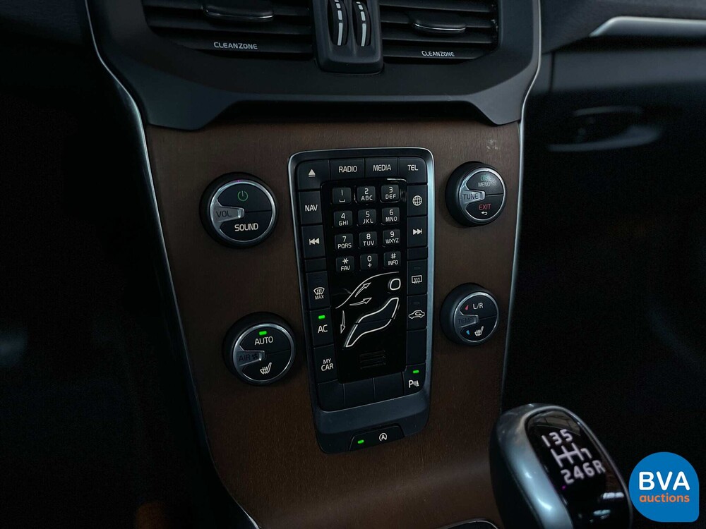 Volvo V40 2.0 D2 Nordic+ 120pk 2016, KT-159-F Orig. NL