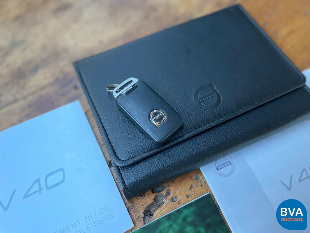 Volvo V40 2.0 D2 Nordic+ 120pk 2016, KT-159-F Orig. NL