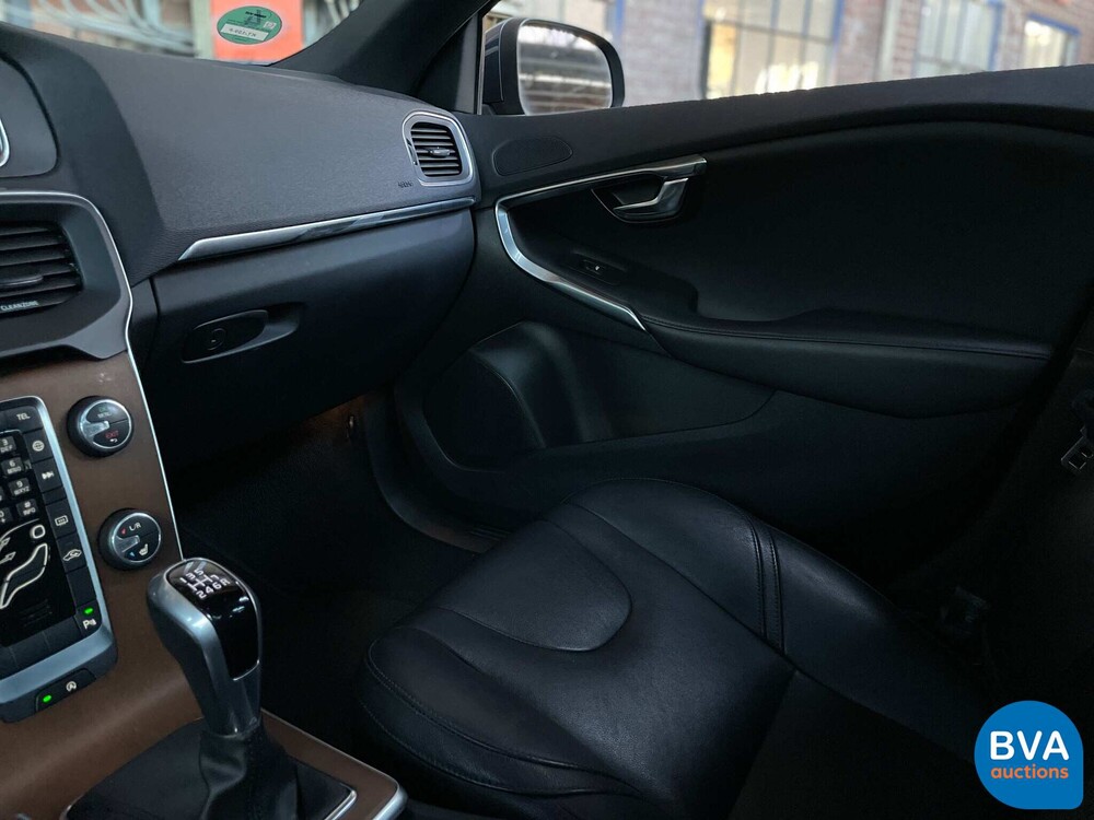 Volvo V40 2.0 D2 Nordic+ 120pk 2016, KT-159-F Orig. NL